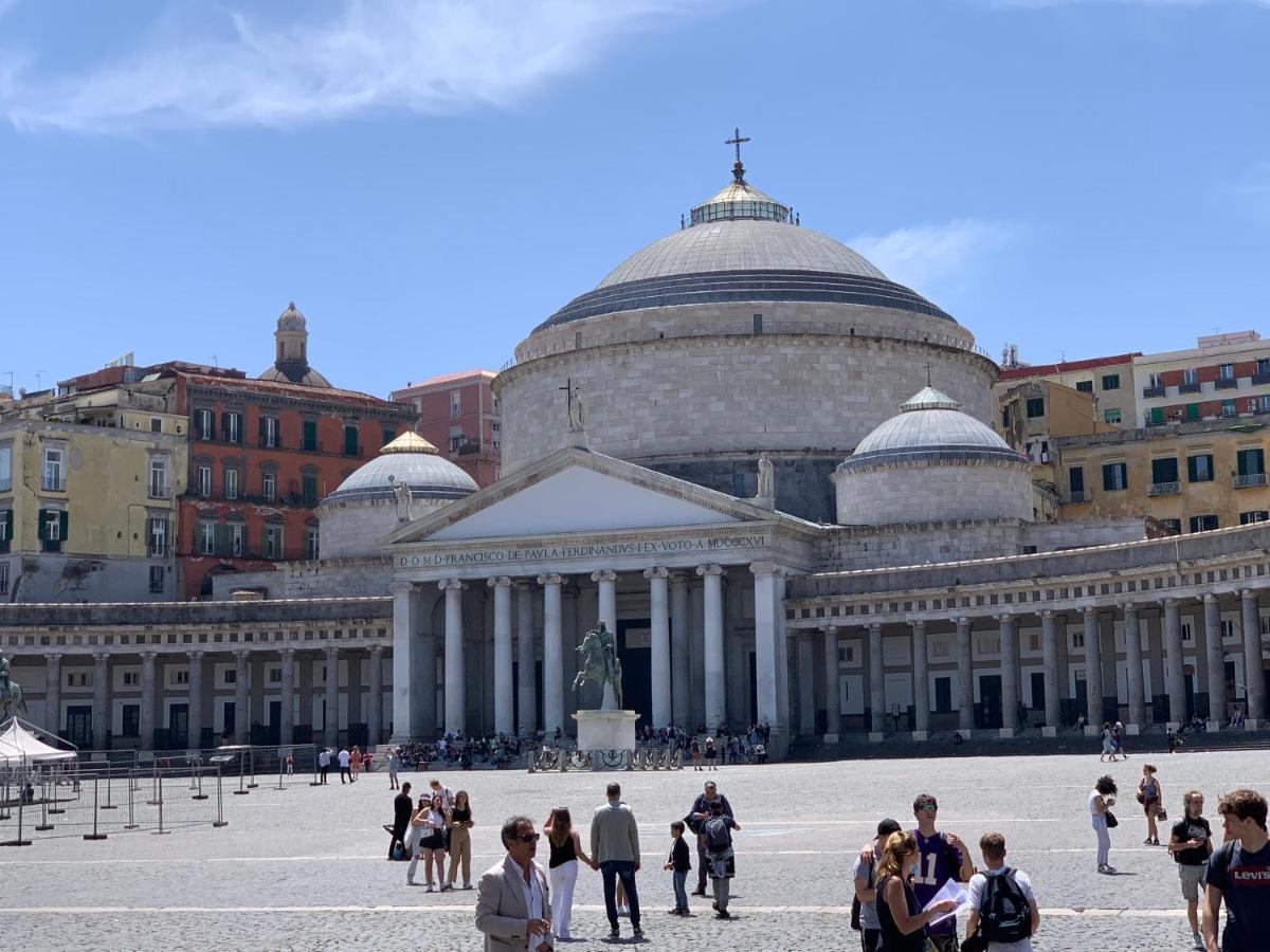 Villa Centro Storico Napoli La Casa Di Ciro Exterior foto