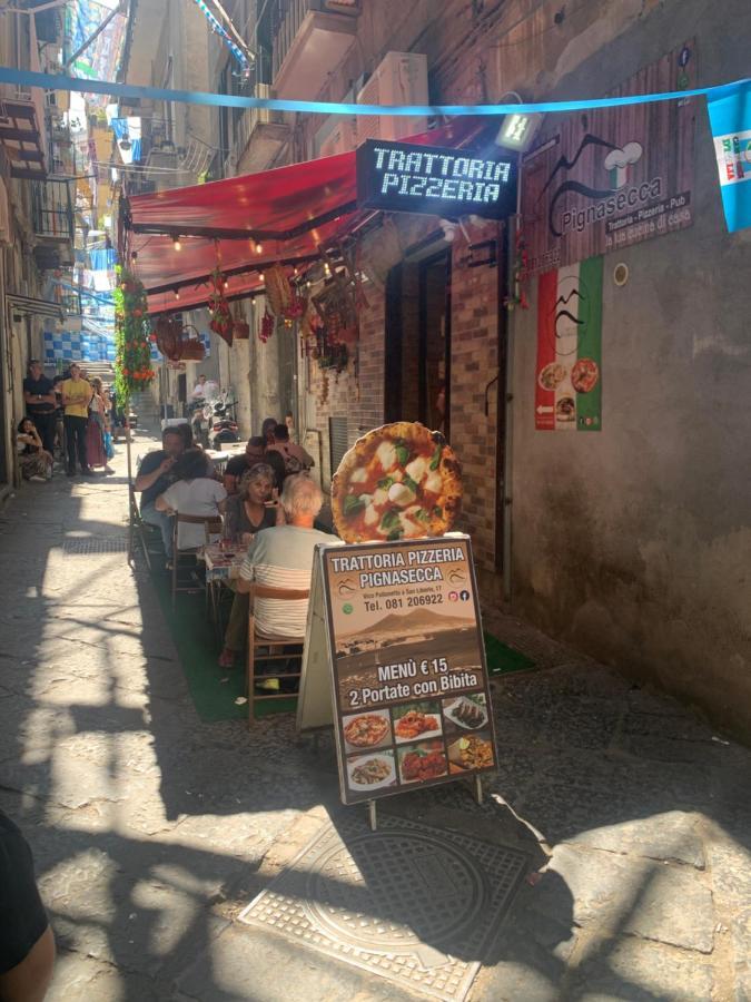 Villa Centro Storico Napoli La Casa Di Ciro Exterior foto